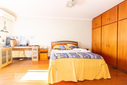 Casa à venda com 3 quartos, 250m² em Cipava, Osasco