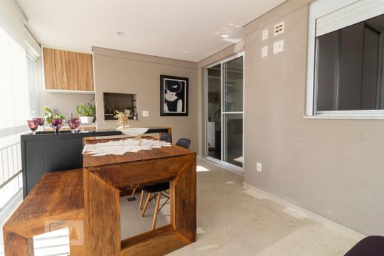 Varanda de apartamento para alugar com 2 quartos, 66m² em Santo Amaro, São Paulo