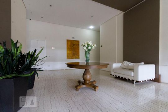 Hall de Entrada de apartamento à venda com 2 quartos, 60m² em Vila Nova Mazzei, São Paulo