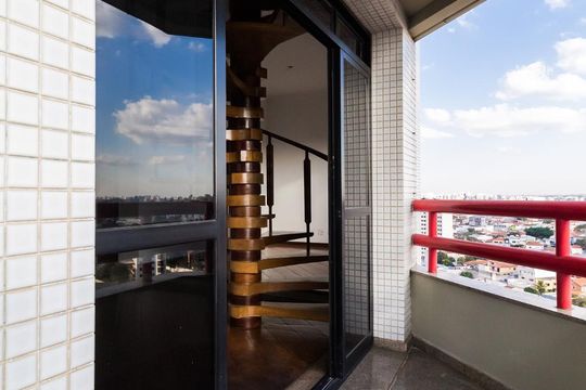 Sacada de apartamento para alugar com 3 quartos, 213m² em Jardim Avelino, São Paulo