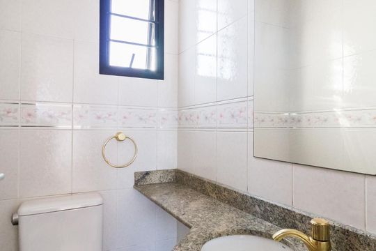 Banheiro da cobertura de apartamento para alugar com 3 quartos, 213m² em Jardim Avelino, São Paulo