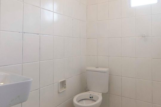 Banheiro de apartamento para alugar com 2 quartos, 65m² em Carandiru, São Paulo