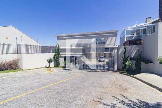 Fachada de casa de condomínio para alugar com 3 quartos, 92m² em Pilarzinho, Curitiba