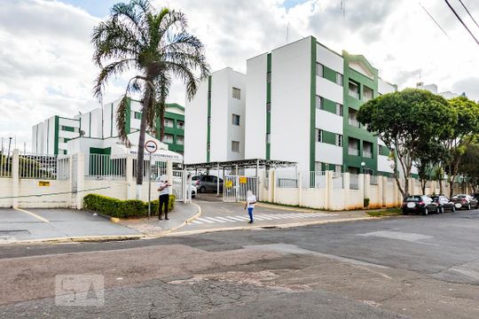 Fachada do Condomínio  de apartamento para alugar com 3 quartos, 75m² em Jardim Santa Genebra, Campinas