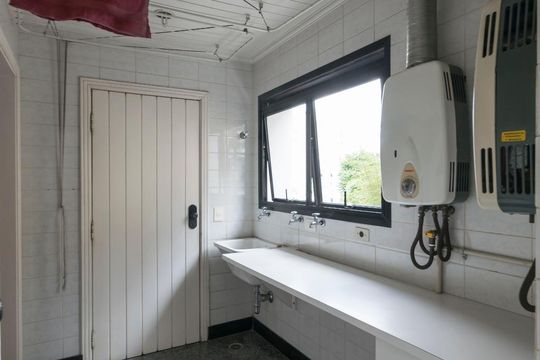 Área de serviço de apartamento à venda com 4 quartos, 220m² em Vila Monumento, São Paulo