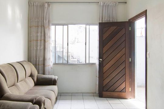 Sala de casa para alugar com 1 quarto, 45m² em Vila Cavaton, São Paulo
