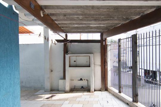 Garagem de casa para alugar com 1 quarto, 45m² em Vila Cavaton, São Paulo
