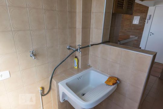 Área de serviço (Tanque) de apartamento à venda com 2 quartos, 70m² em Jardim da Glória, São Paulo