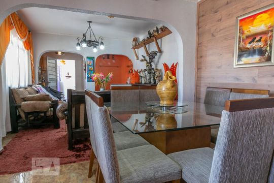 Sala de casa à venda com 4 quartos, 240m² em Vila Marina, São Paulo