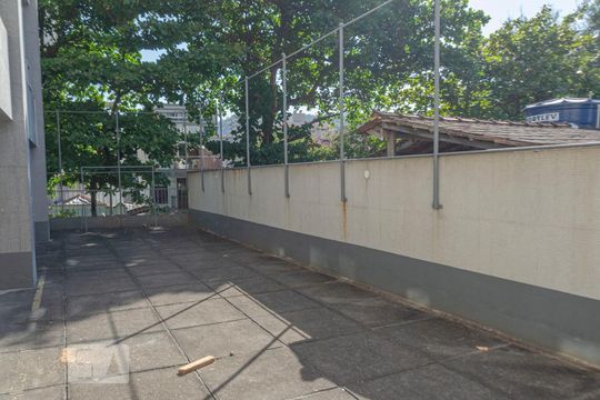Área comum - Quadra de apartamento à venda com 2 quartos, 82m² em Grajaú, Rio de Janeiro