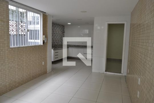 Cozinha de casa à venda com 4 quartos, 183m² em Lins de Vasconcelos, Rio de Janeiro