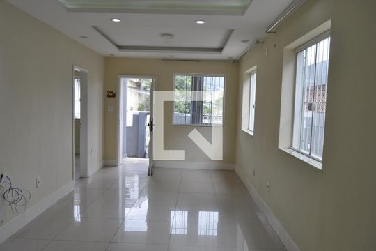 Casa à venda com 4 quartos, 183m² em Lins de Vasconcelos, Rio de Janeiro