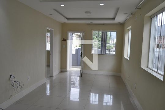 Sala de casa à venda com 4 quartos, 183m² em Lins de Vasconcelos, Rio de Janeiro