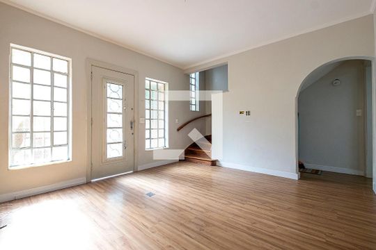 Sala de casa para alugar com 2 quartos, 100m² em Jardim Paulista, São Paulo