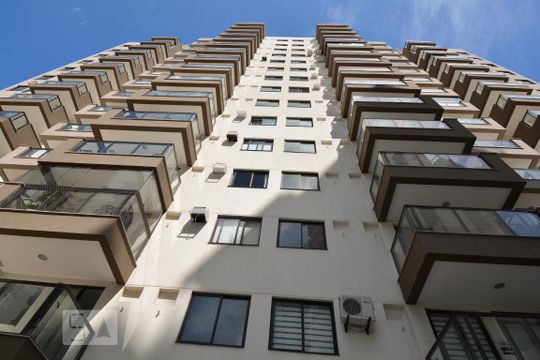Fachada do bloco de apartamento para alugar com 1 quarto, 42m² em Cachambi, Rio de Janeiro