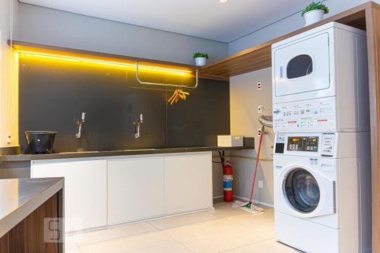 Área Comum - Lavanderia de kitnet/studio para alugar com 1 quarto, 36m² em Vila Mariana, São Paulo