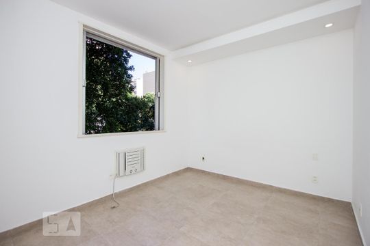 Suíte de apartamento para alugar com 2 quartos, 52m² em Botafogo, Rio de Janeiro