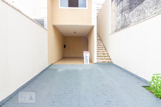 Garagem  de casa à venda com 3 quartos, 150m² em Cidade São Francisco, São Paulo