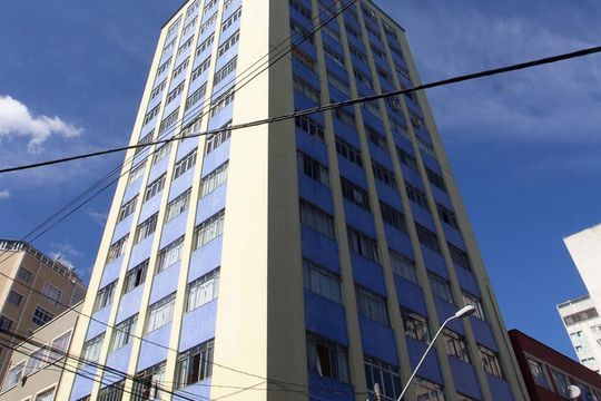 Fachada de apartamento à venda com 3 quartos, 170m² em Centro, Curitiba