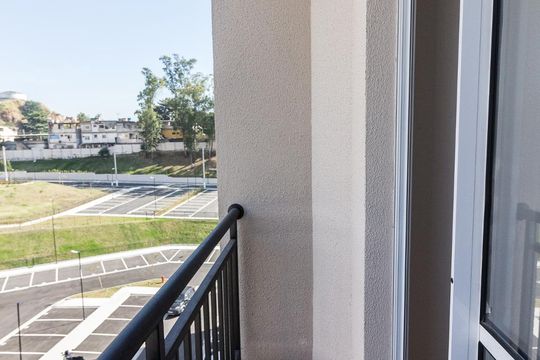 Sacada da Sala de apartamento para alugar com 2 quartos, 47m² em Irajá, Rio de Janeiro