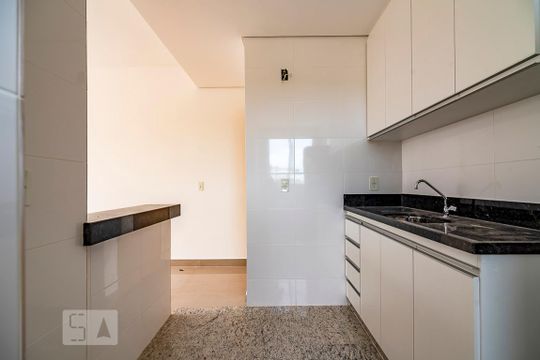 Cozinha de apartamento à venda com 2 quartos, 58m² em Santa Cruz, Belo Horizonte