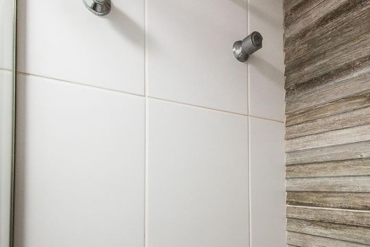 Chuveiro de apartamento à venda com 1 quarto, 35m² em Aclimação, São Paulo