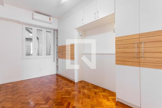 Suíte de apartamento à venda com 3 quartos, 96m² em Copacabana, Rio de Janeiro