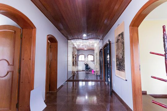 Corredor de casa à venda com 2 quartos, 578m² em Parque Taquaral, Campinas