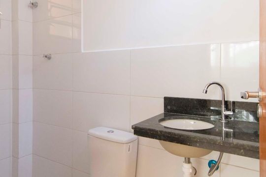 Banheiro de apartamento para alugar com 1 quarto, 30m² em Vila Barbosa, São Paulo