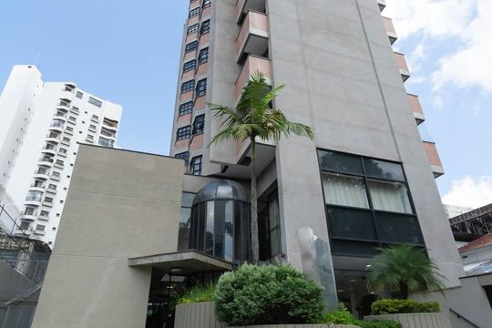 Fachada de apartamento para alugar com 1 quarto, 48m² em Campo Belo, São Paulo