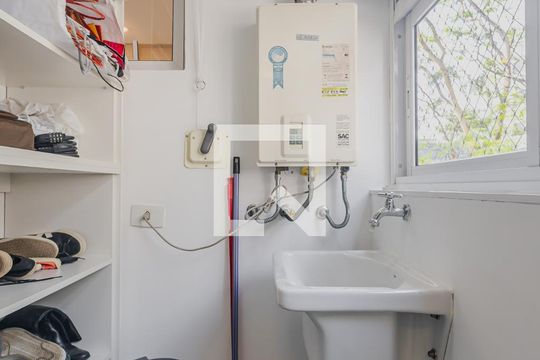 Área de Serviço de apartamento à venda com 1 quarto, 84m² em Cerqueira César, São Paulo