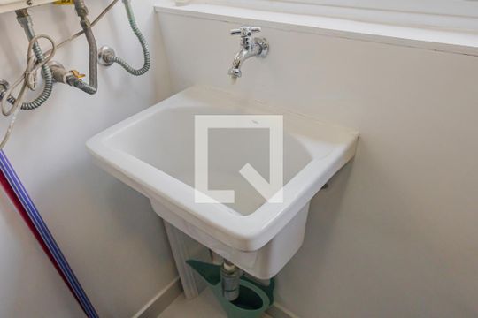 Área de Serviço de apartamento à venda com 1 quarto, 84m² em Cerqueira César, São Paulo