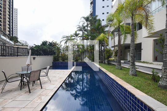 Piscina de apartamento para alugar com 2 quartos, 80m² em Vila Suzana, São Paulo