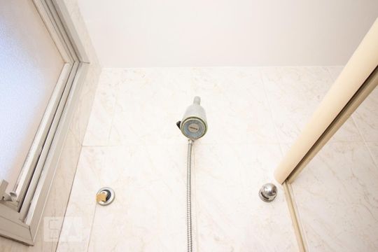 Chuveiro de apartamento à venda com 3 quartos, 120m² em Méier, Rio de Janeiro