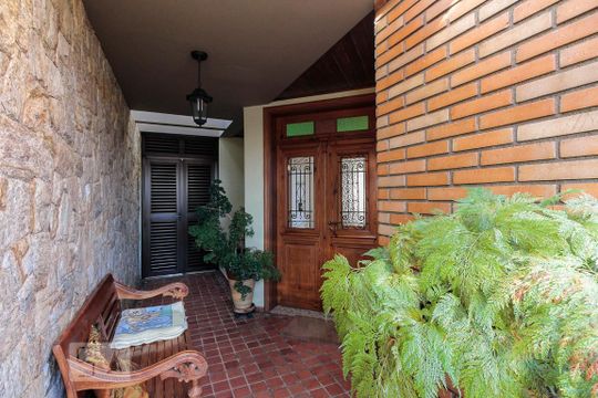 Entrada  de casa à venda com 4 quartos, 400m² em Parque São Jorge, São Paulo