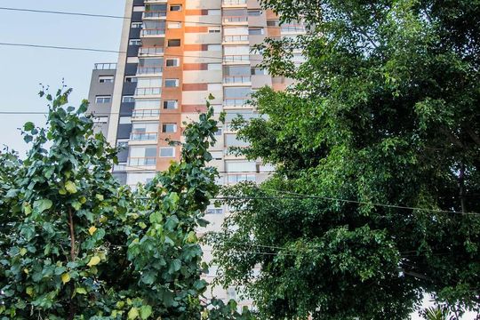 Área Externa - Fachada de apartamento para alugar com 1 quarto, 52m² em Chácara Klabin, São Paulo