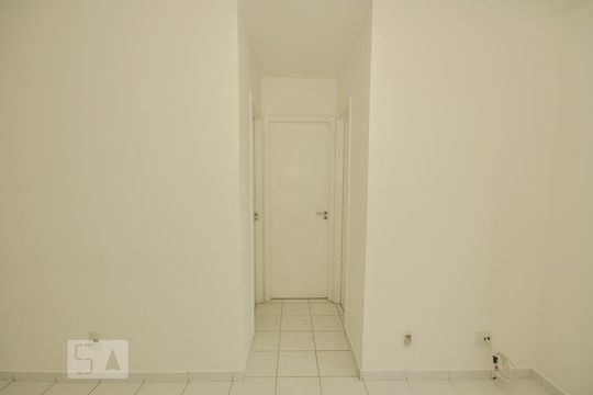 Sala de apartamento para alugar com 2 quartos, 60m² em Taquara, Rio de Janeiro