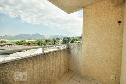 Varanda de apartamento para alugar com 2 quartos, 60m² em Taquara, Rio de Janeiro