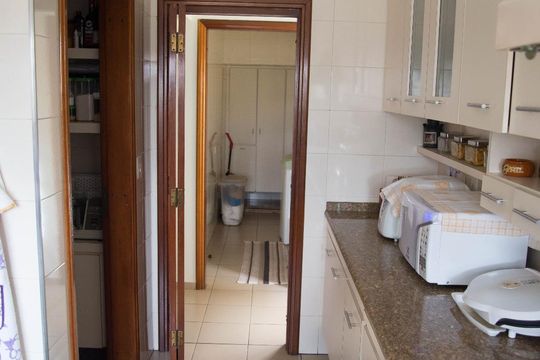 Cozinha  de casa à venda com 4 quartos, 342m² em Água Fria, São Paulo