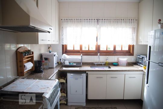Cozinha  de casa à venda com 4 quartos, 342m² em Água Fria, São Paulo
