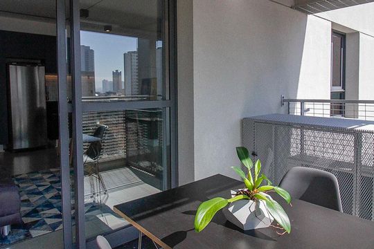 Varanda de kitnet/studio para alugar com 1 quarto, 42m² em Vila Pompéia, São Paulo