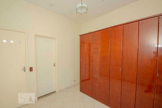 Quarto 1 de apartamento à venda com 1 quarto, 50m² em Tijuca, Rio de Janeiro