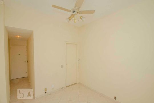Sala de apartamento à venda com 1 quarto, 50m² em Tijuca, Rio de Janeiro