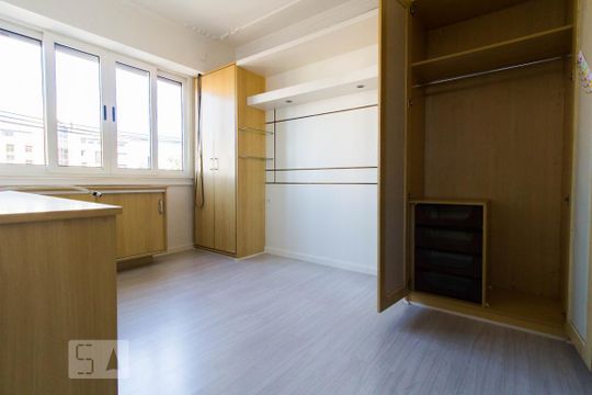 Quarto 2 de apartamento à venda com 3 quartos, 76m² em Menino Deus, Porto Alegre