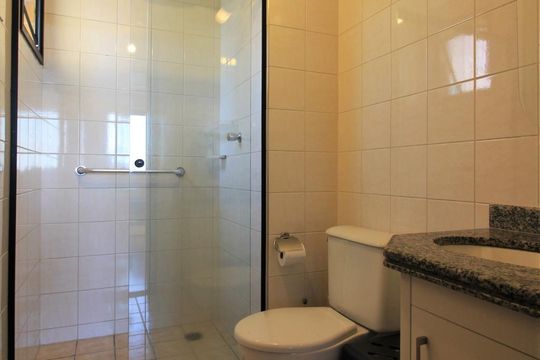 Banheiro de apartamento para alugar com 2 quartos, 62m² em Vila Andrade, São Paulo