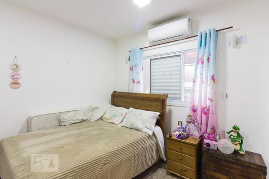 Suite 1 de casa à venda com 3 quartos, 350m² em Vila Guaca, São Paulo