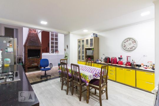 Cozinha de casa à venda com 3 quartos, 350m² em Vila Guaca, São Paulo