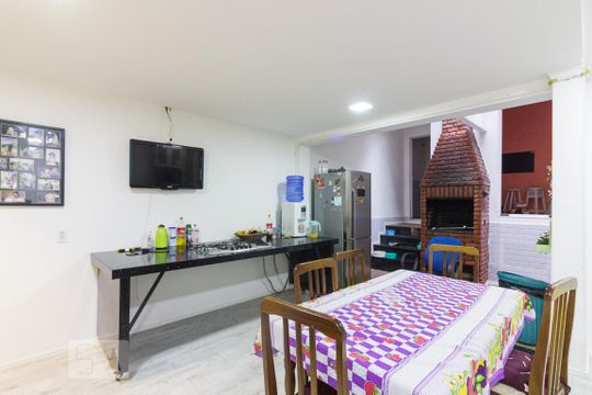 Cozinha de casa à venda com 3 quartos, 350m² em Vila Guaca, São Paulo