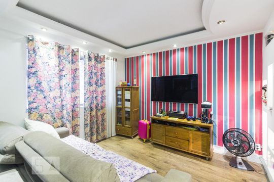 Sala de casa à venda com 3 quartos, 350m² em Vila Guaca, São Paulo