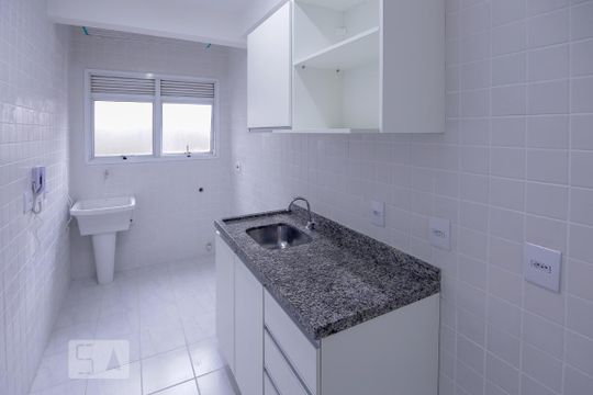 Cozinha de apartamento para alugar com 1 quarto, 39m² em Perdizes, São Paulo